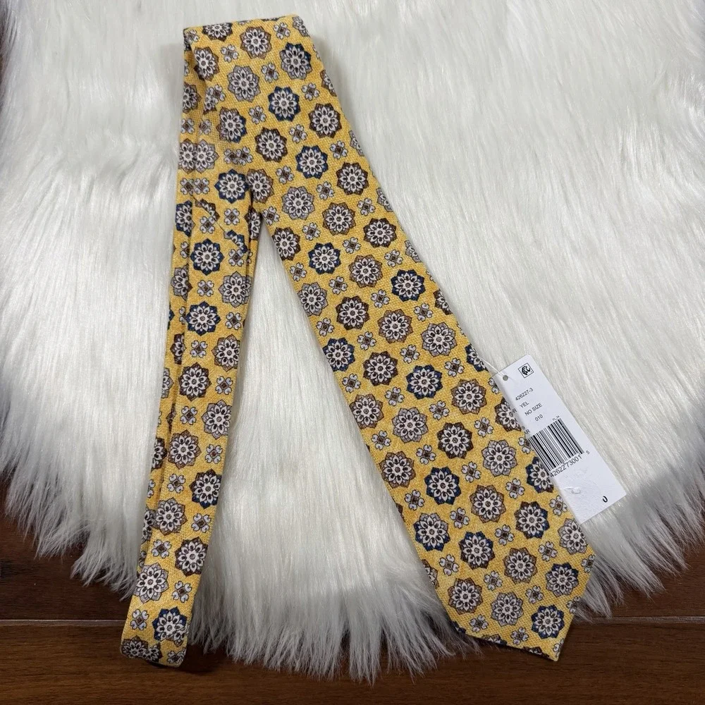 Edward Armah Men's Yellow Medallion Print 100% Silk Necktie Tie